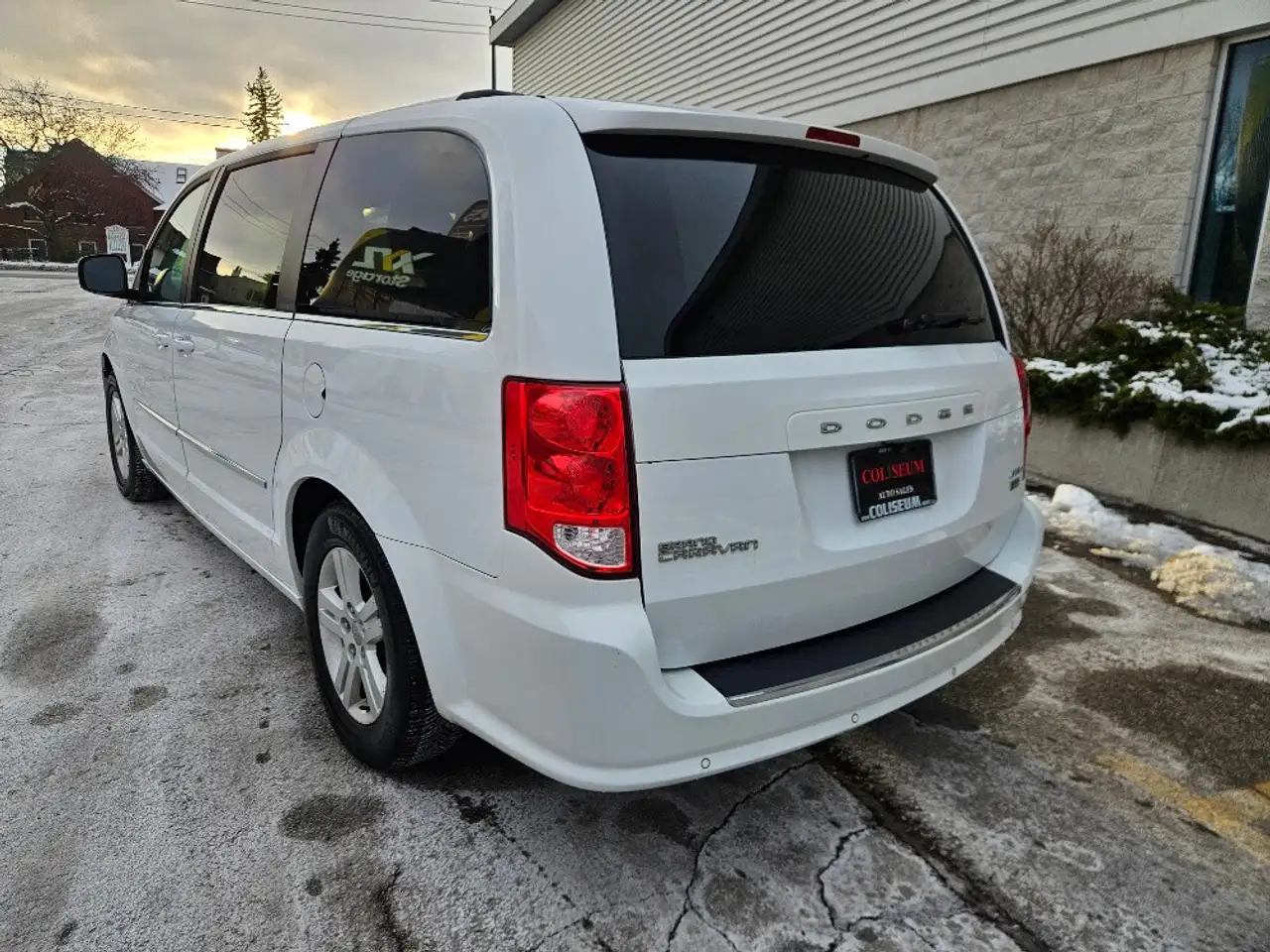 Dodge Grand Caravan снимка Dodge Grand Caravan
