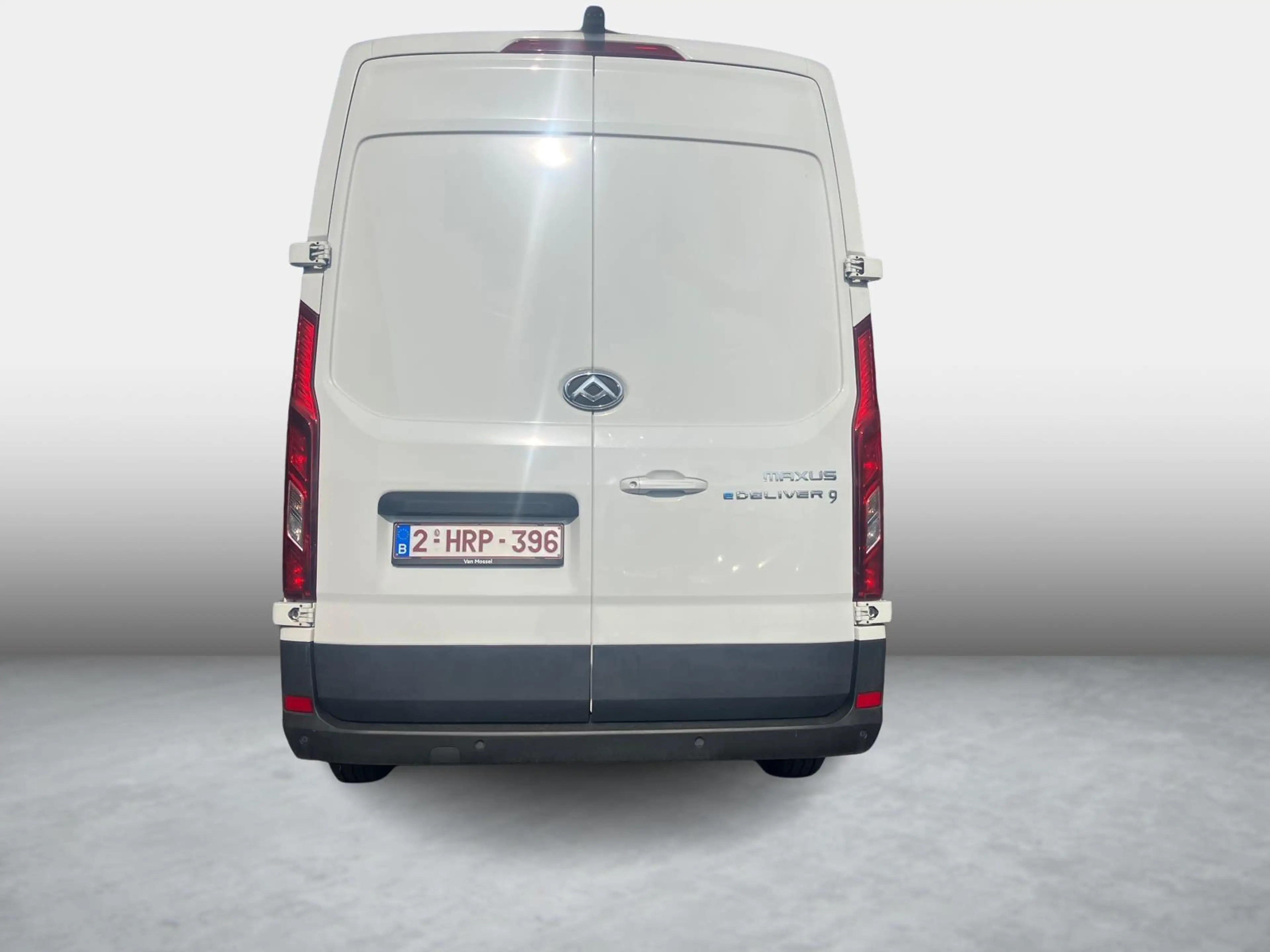 Maxus eDeliver 9 L3H3 89kWh N1 — photo 7