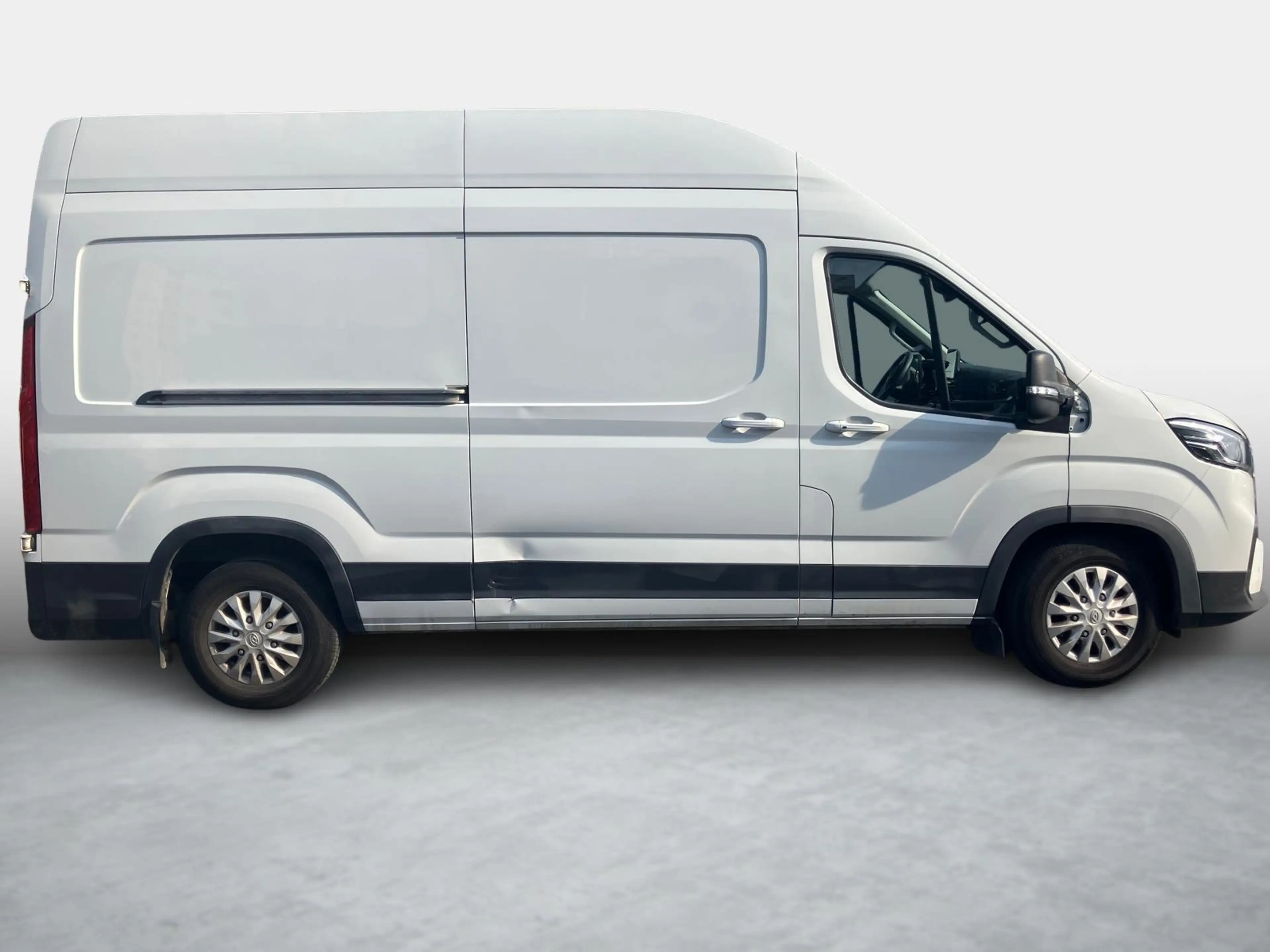 Maxus eDeliver 9 L3H3 89kWh N1 — photo 3