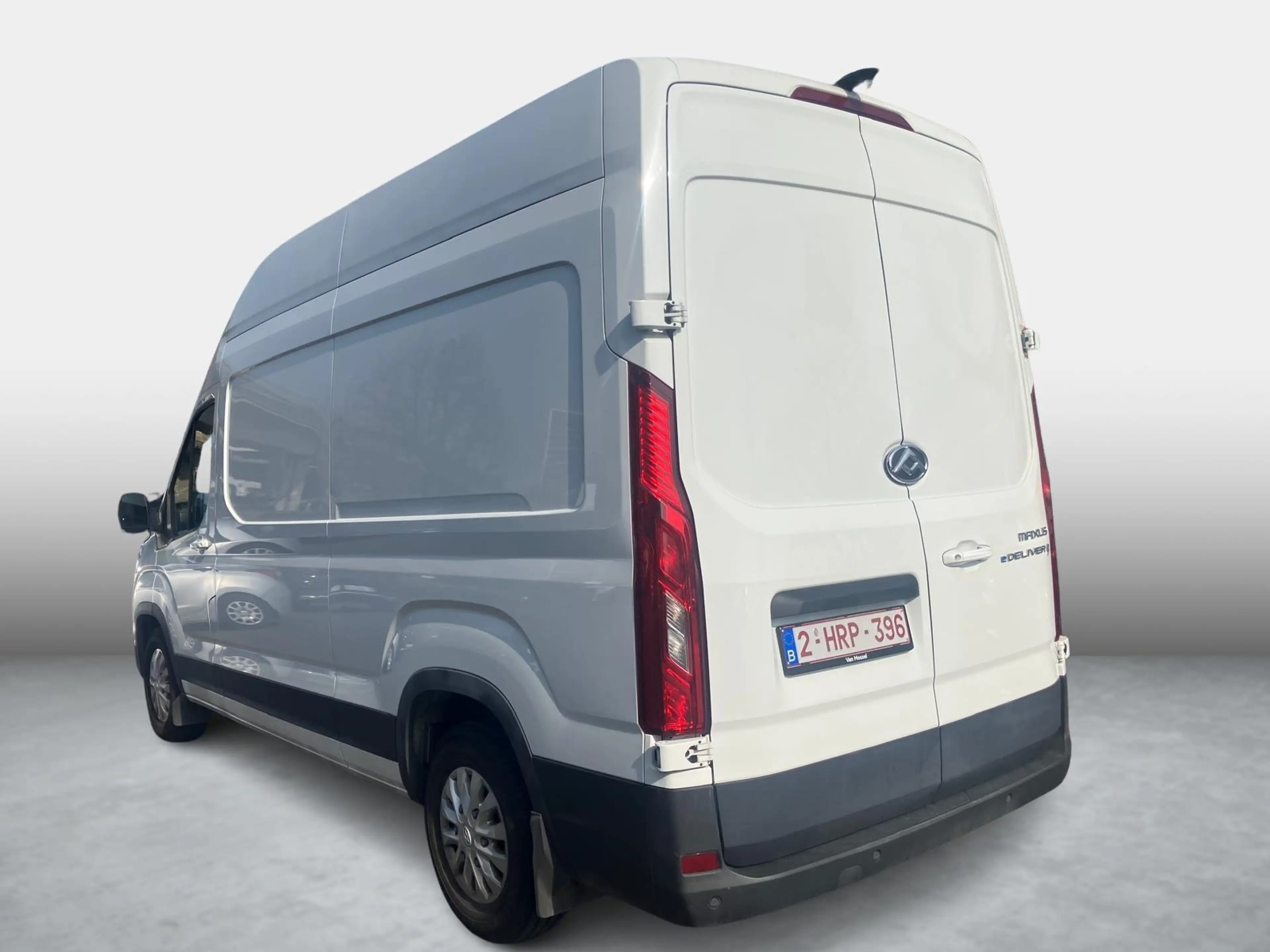 Maxus eDeliver 9 L3H3 89kWh N1 — photo 6
