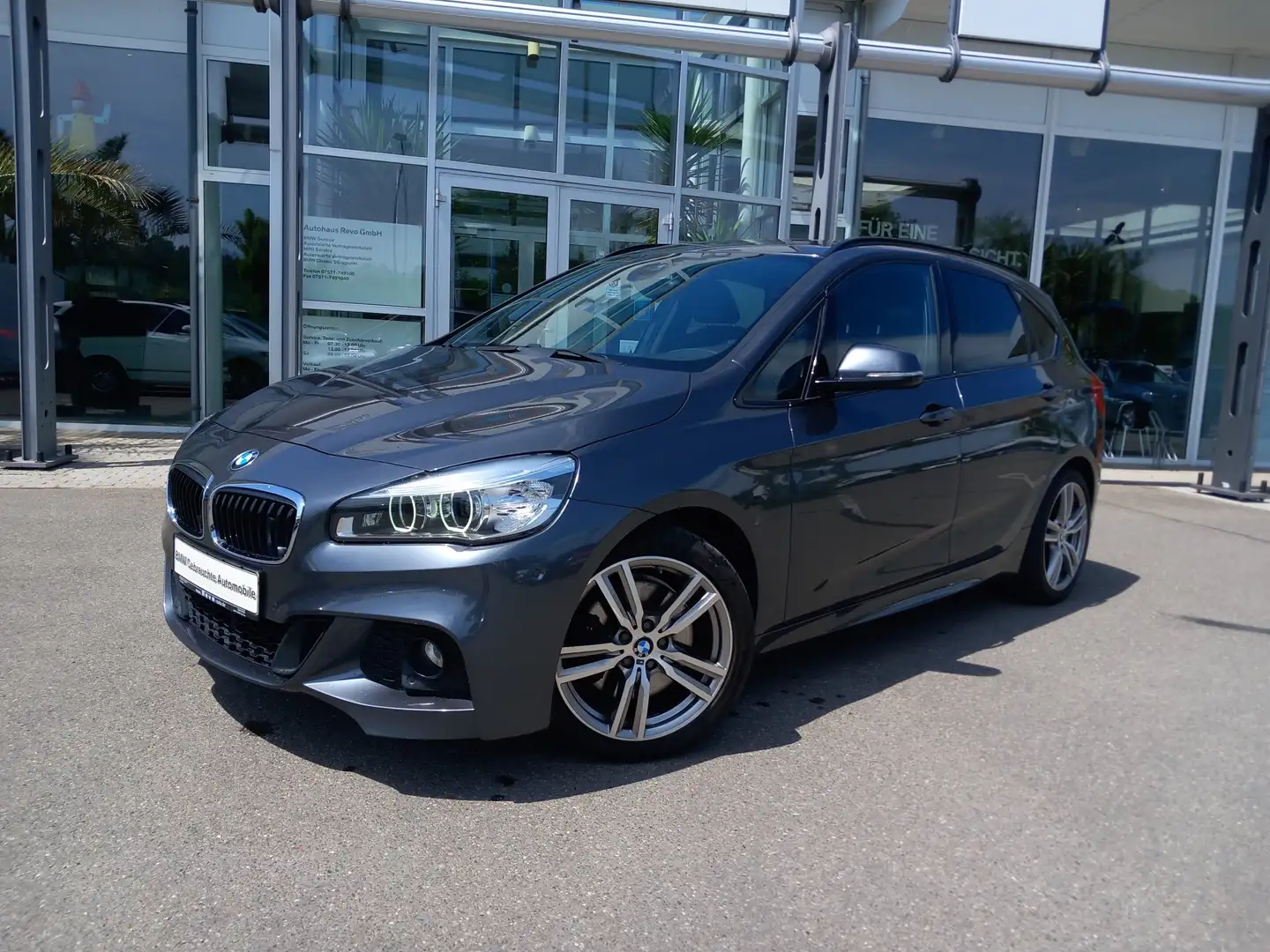 BMW 225 i Active Tourer xDrive Aut MSport LED DriveAss Hif Grau - 2