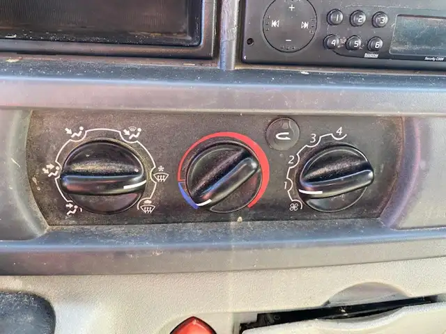 Renault Master view 13