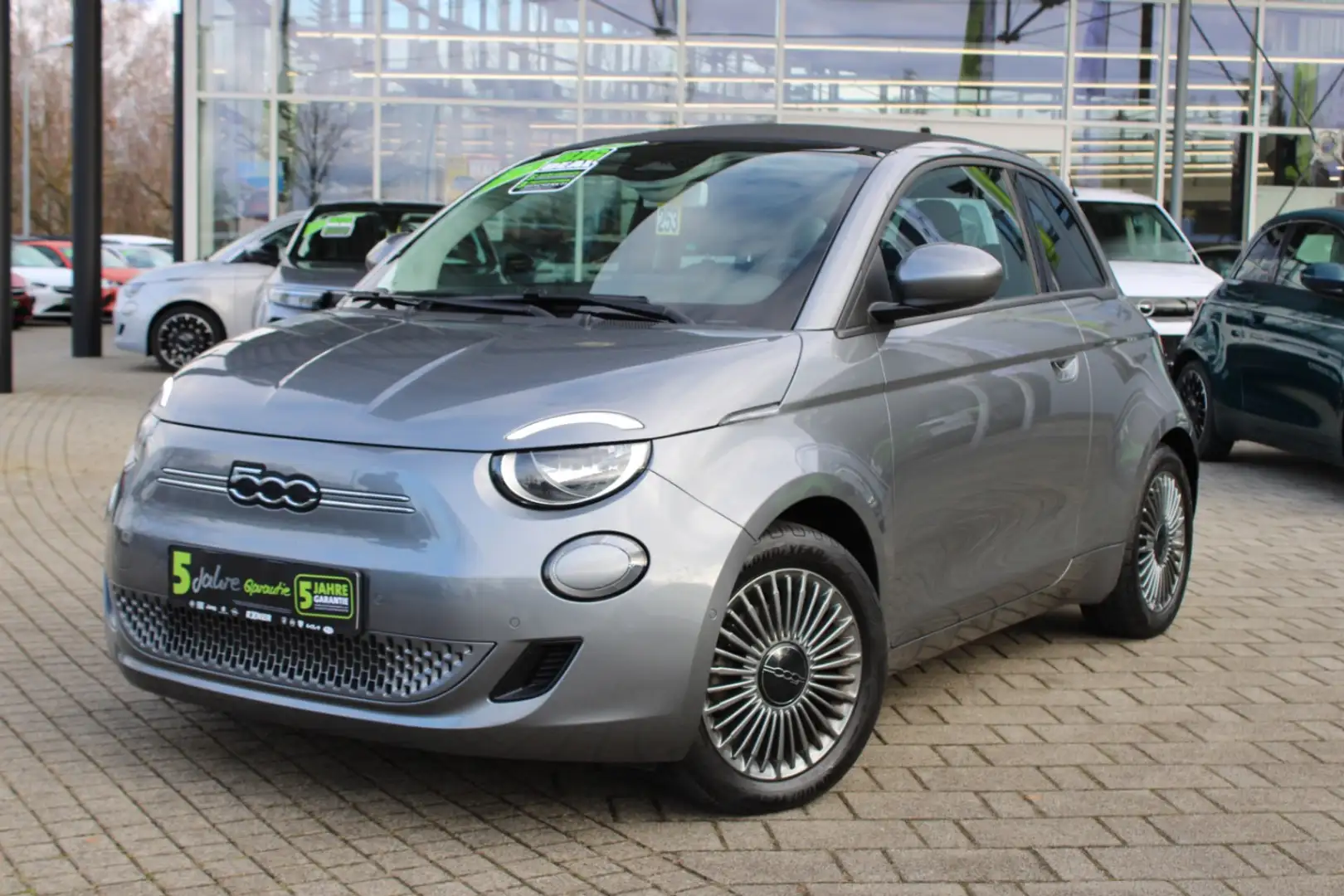 Fiat 500e Cabrio ICON Batterie 42 kWh Navi+SD+SHZ+LM Grau - 2