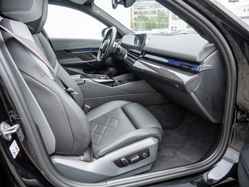 BMW 550 e xDrive M Sport PRO AHK+DRIVING-PROF+INN — photo 7