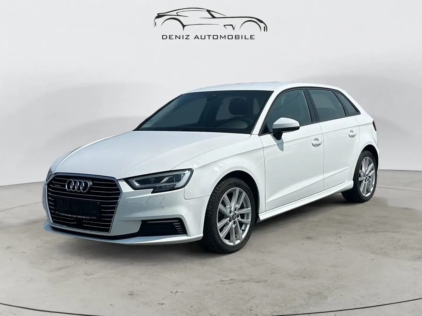 Audi A3 Sportback 40 e-tron *Virtual Cockpit* Blanc - 1