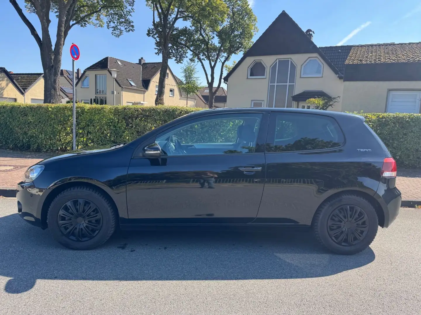 Volkswagen Golf VI Team 1 Vorbesitzer PDC SHZ Schwarz - 2