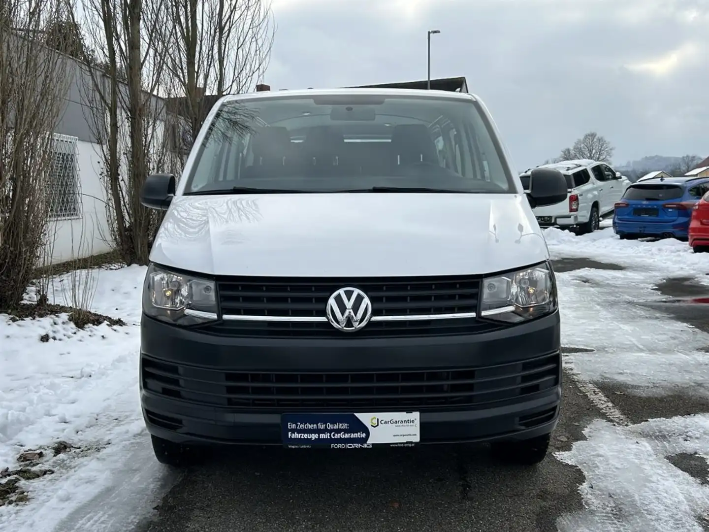 Volkswagen T6 Transporter 9- Sitzer 2.0l Diesel 84PS Weiß - 2