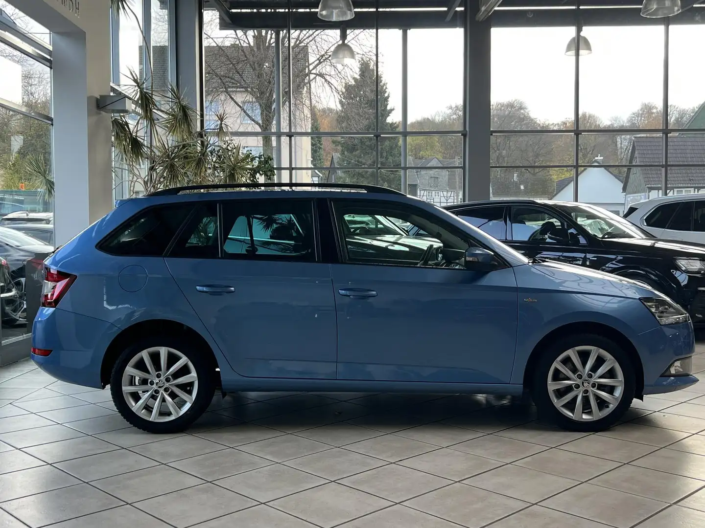 Skoda Fabia Fabia Combi 1.0 TSI PANO|AHK|KAMERA|ACC|CARPLAY Bleu - 2