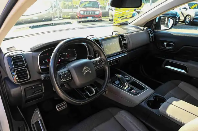 Citroen C5 Aircross view 8