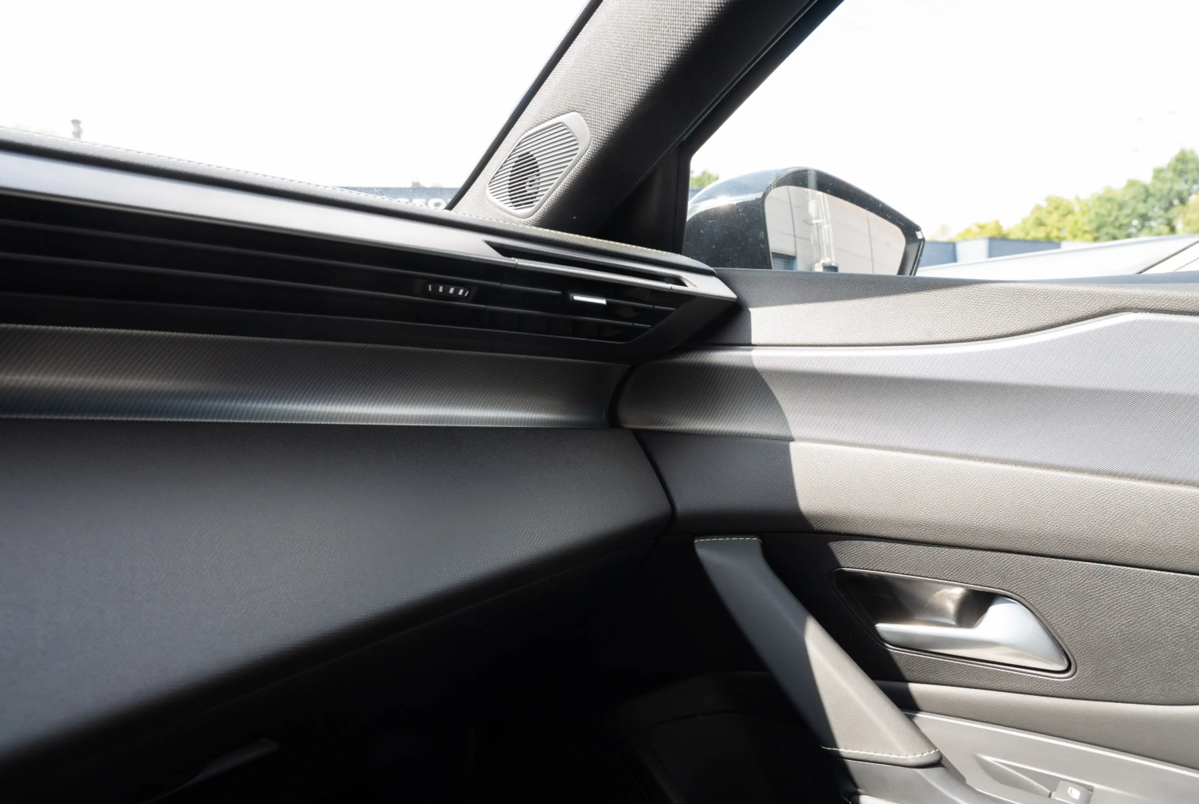 Peugeot 408 GT 1.2 PureTech 130 EAT8 *GW-TOP-DEAL* — photo 11