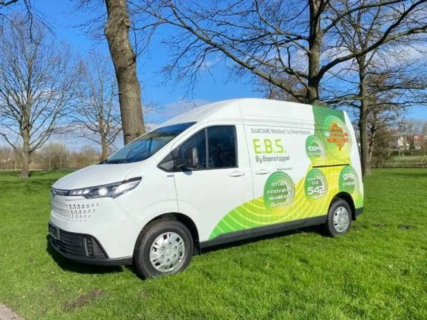 Maxus eDeliver 7 Demo voertuig met trekhaak en side bars / 88 kWh ! Blanco - 2