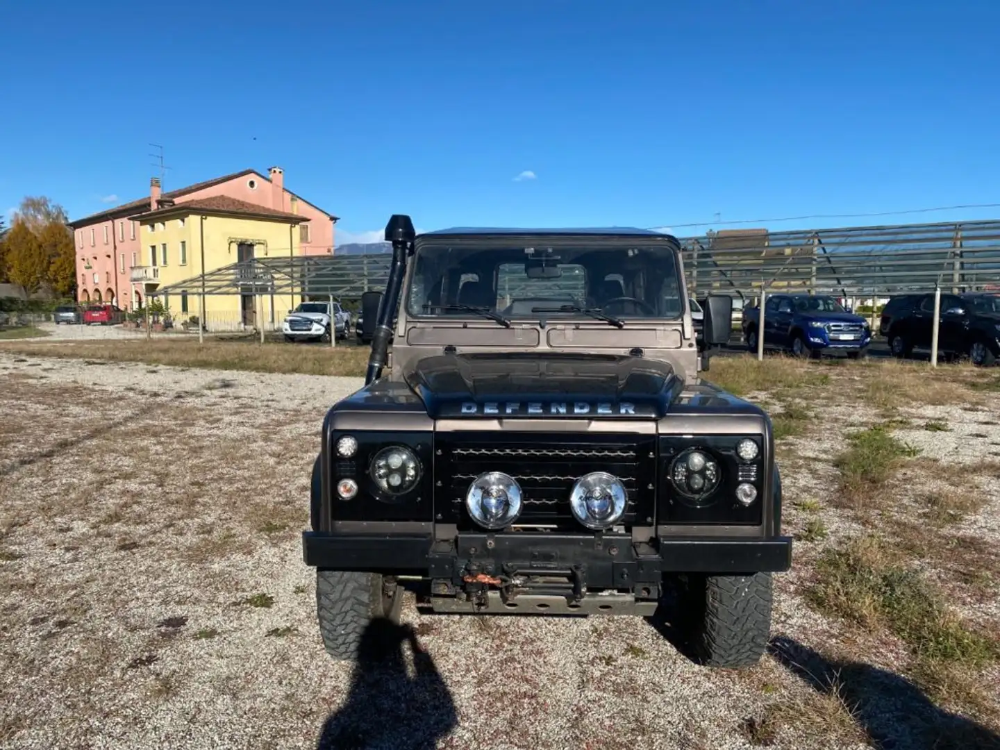 Land Rover Defender 90 2.5 300 Tdi S.W. County Bronce - 2