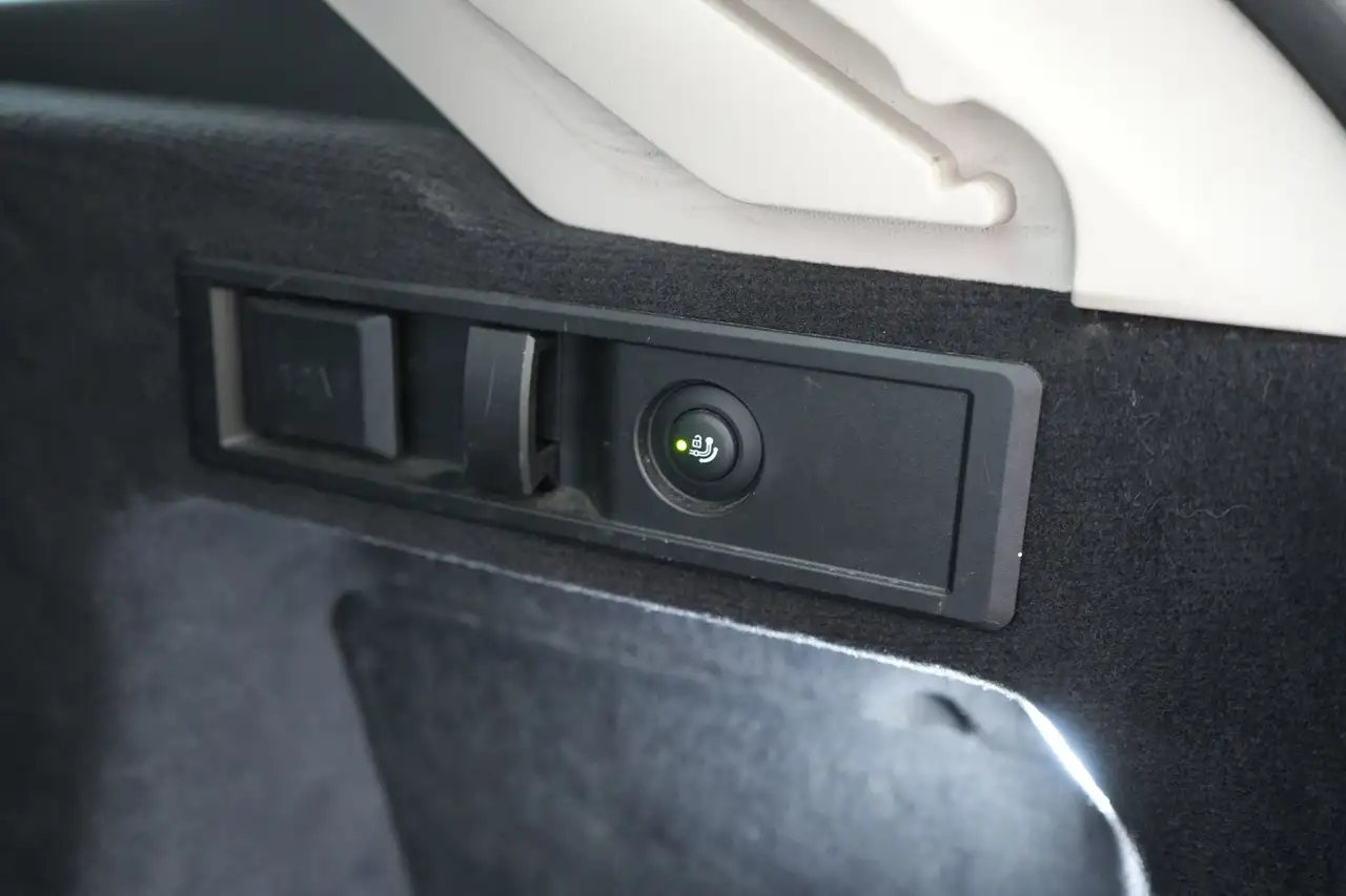 BMW 320 3 Touring 320e PHEV Business+ LEDER/CUIR LED GPS P, миниатюра 23