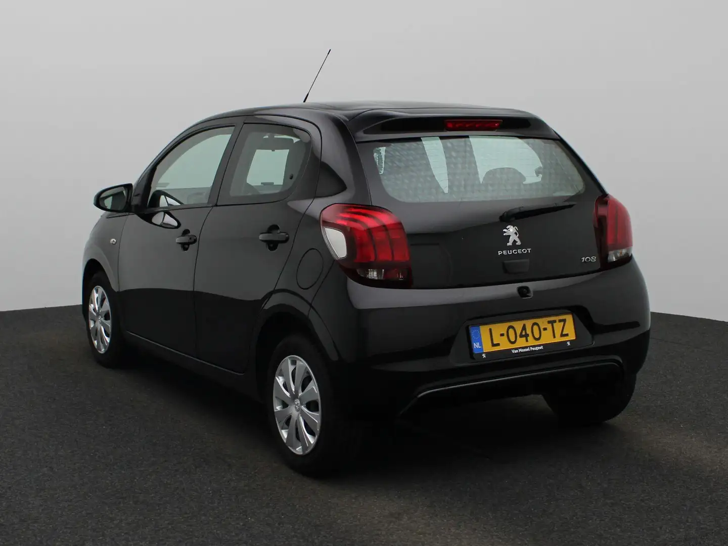 Peugeot 108 1.0 e-VTi Active | BLUETOOTH | AIRCO | ELEKTRISCHE Zwart - 2