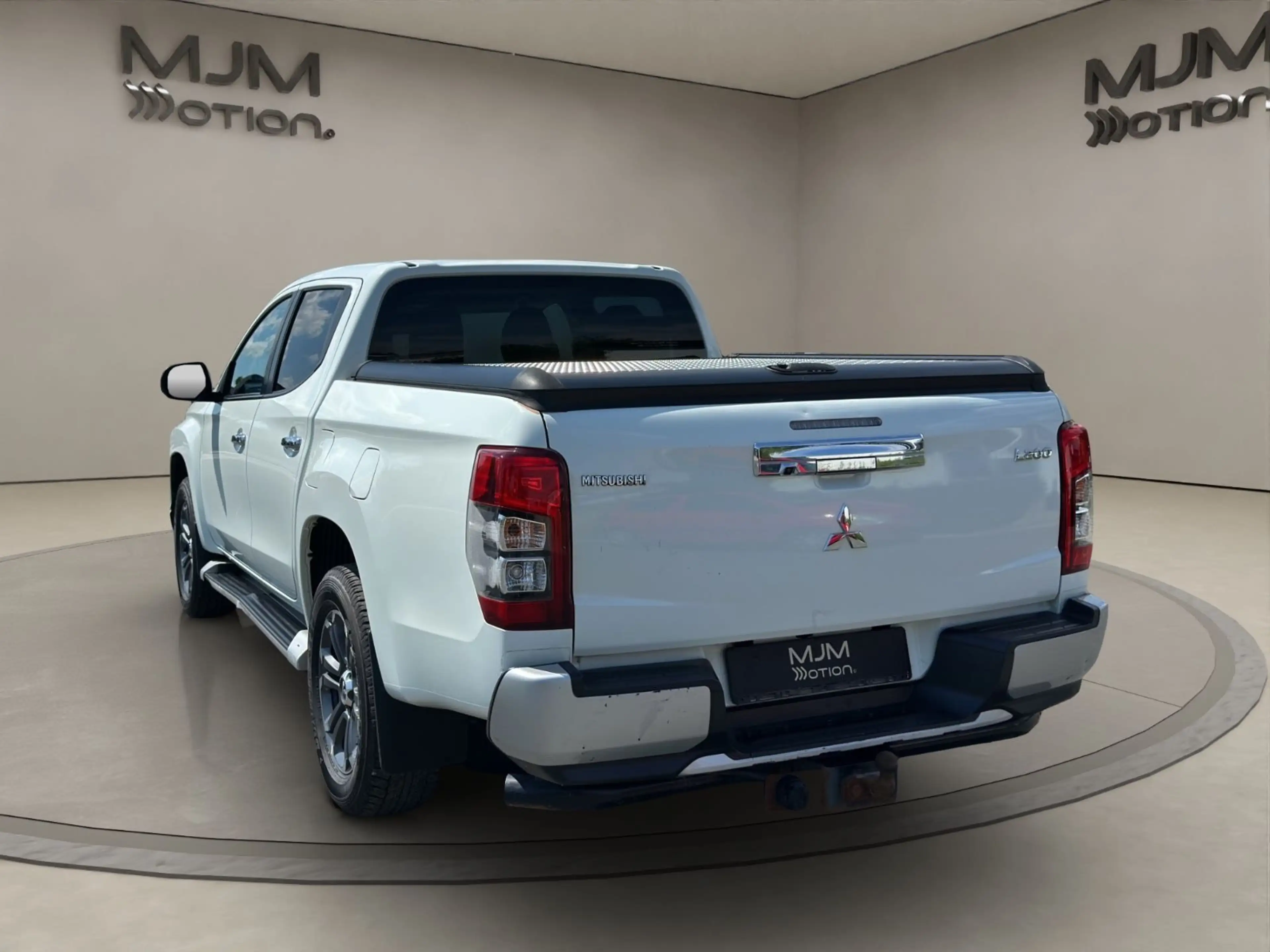 Mitsubishi L200 Plus Doppelkabine 4WD Navi Automatik — photo 5