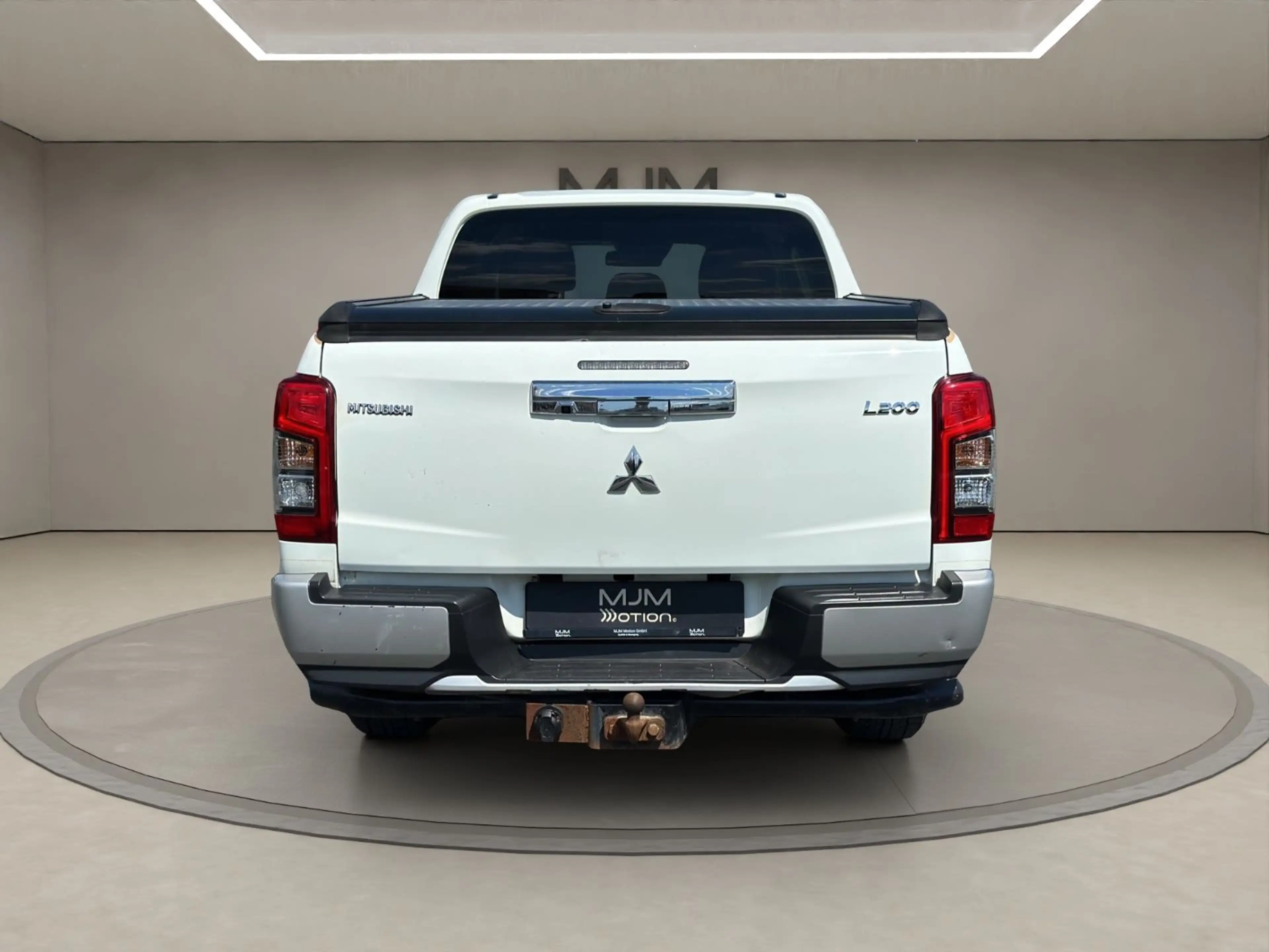 Mitsubishi L200 Plus Doppelkabine 4WD Navi Automatik — photo 7