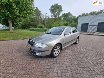 1.6 Ambiente AIRCO PARKEERSENSOR TREKHAAK ELEKTRIS