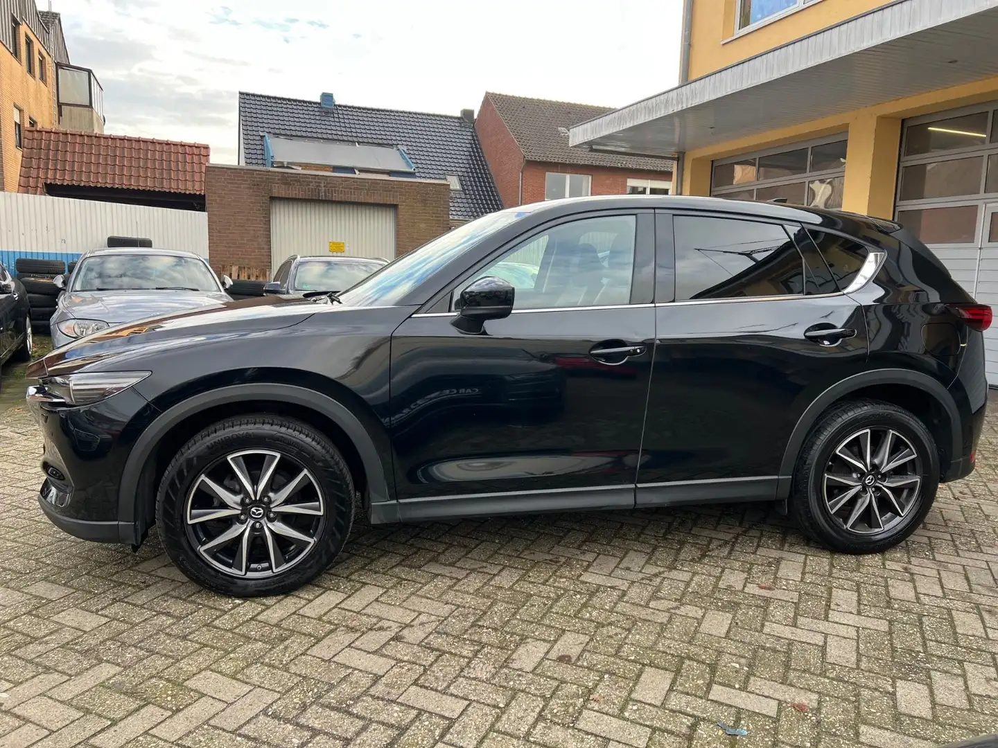 Mazda CX-5 Sports-Line AWD*KAMERA*SHZ*LEDER*AUTOMATIK* Schwarz - 2