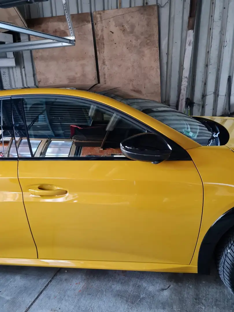 Peugeot e-208 208 Elektromotor 136 GT Pack Gelb - 2