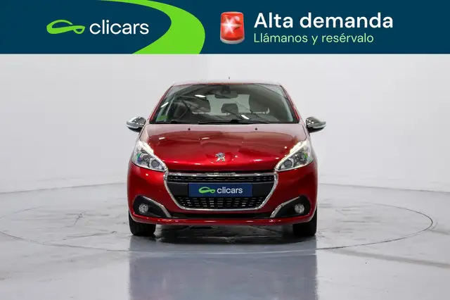 Peugeot 208 view 2