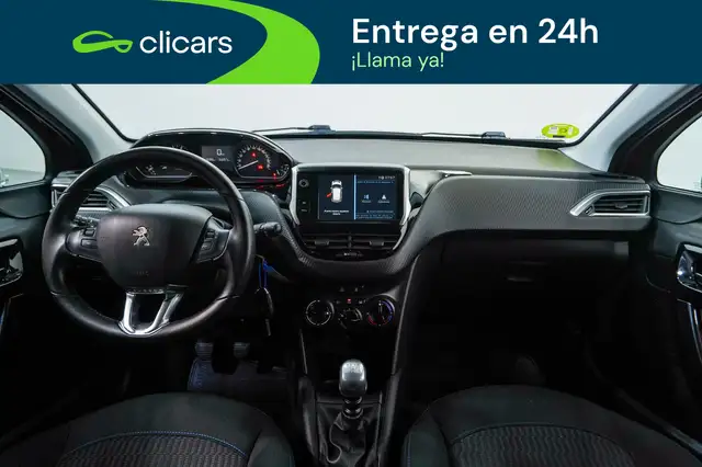 Peugeot 208 view 12