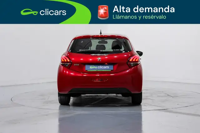 Peugeot 208 view 4