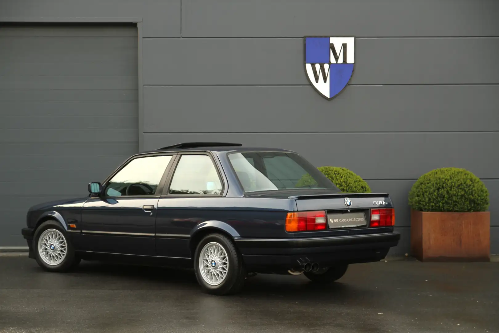 BMW 318 is - 318is - Sport seats - Sunroof - LSD Blau - 2