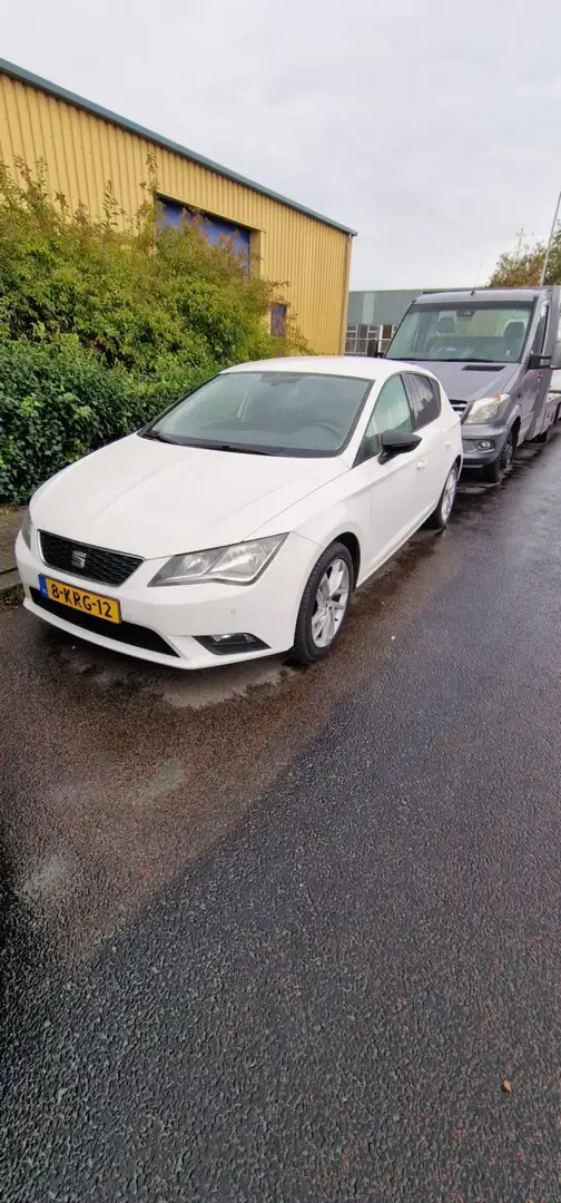 SEAT Leon 1.4 TSI Style Bekijk omschrijving! - 1