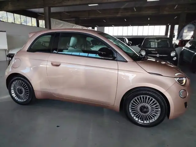 Fiat 500 view 12