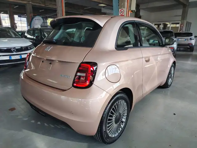 Fiat 500 view 6