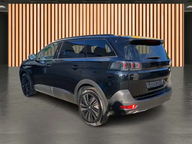 Peugeot 5008 view 9