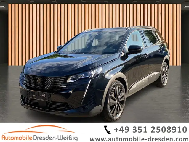 Peugeot 5008 main image
