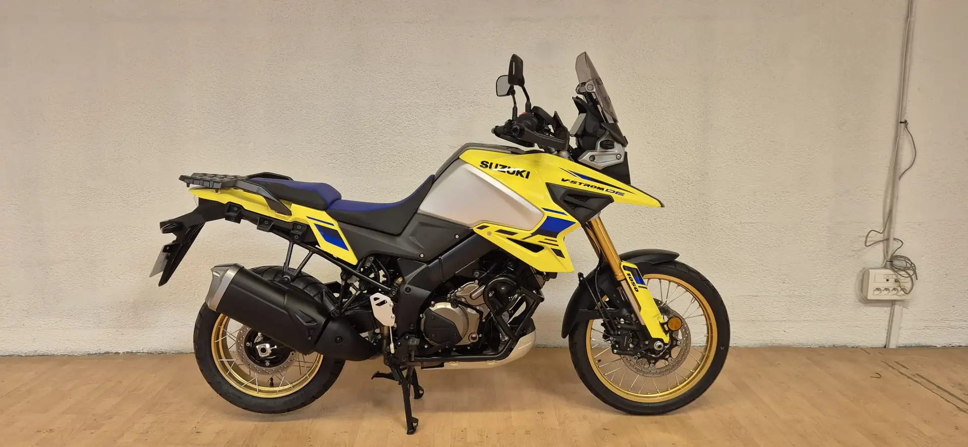 Suzuki V-Strom 1050DE Jaune - 1