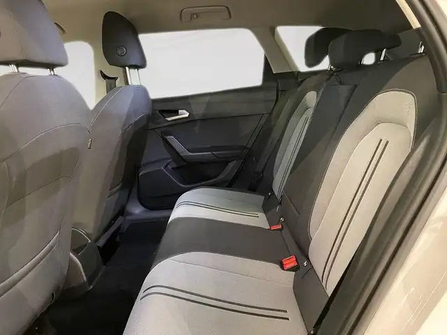 SEAT Leon view 8