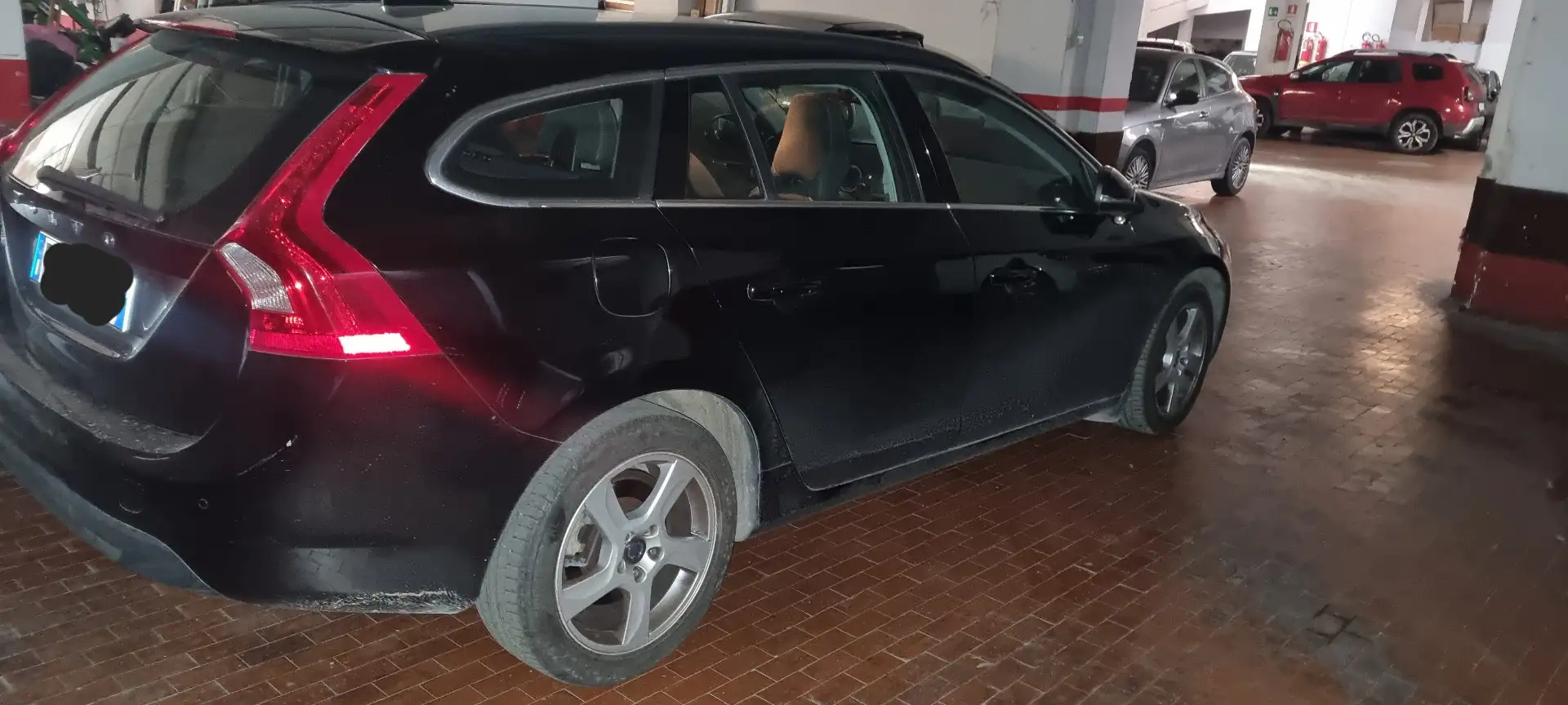 Volvo V60 1.6 d2 (drive) Momentum - 2