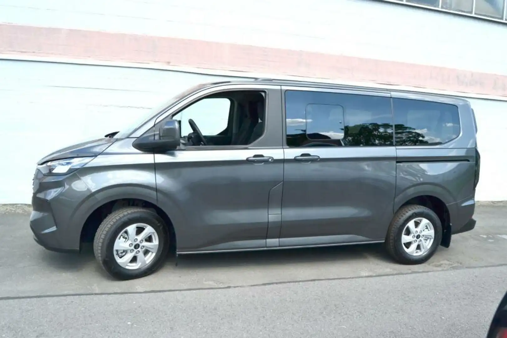 Ford Tourneo Custom Tourneo Custom Trend 320L1 AutoAC RFK Navi+Sync Grau - 2