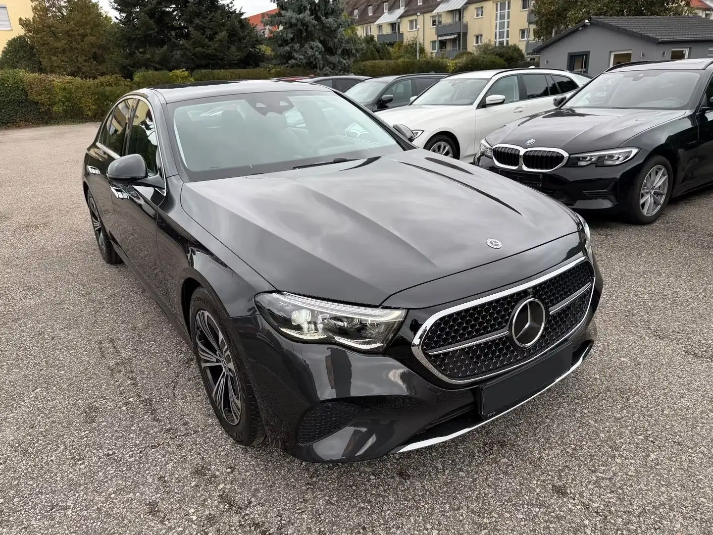 Mercedes-Benz E 200 Lim Avantgarde / SUPERSCREEN / 360° / ACC Gris - 1