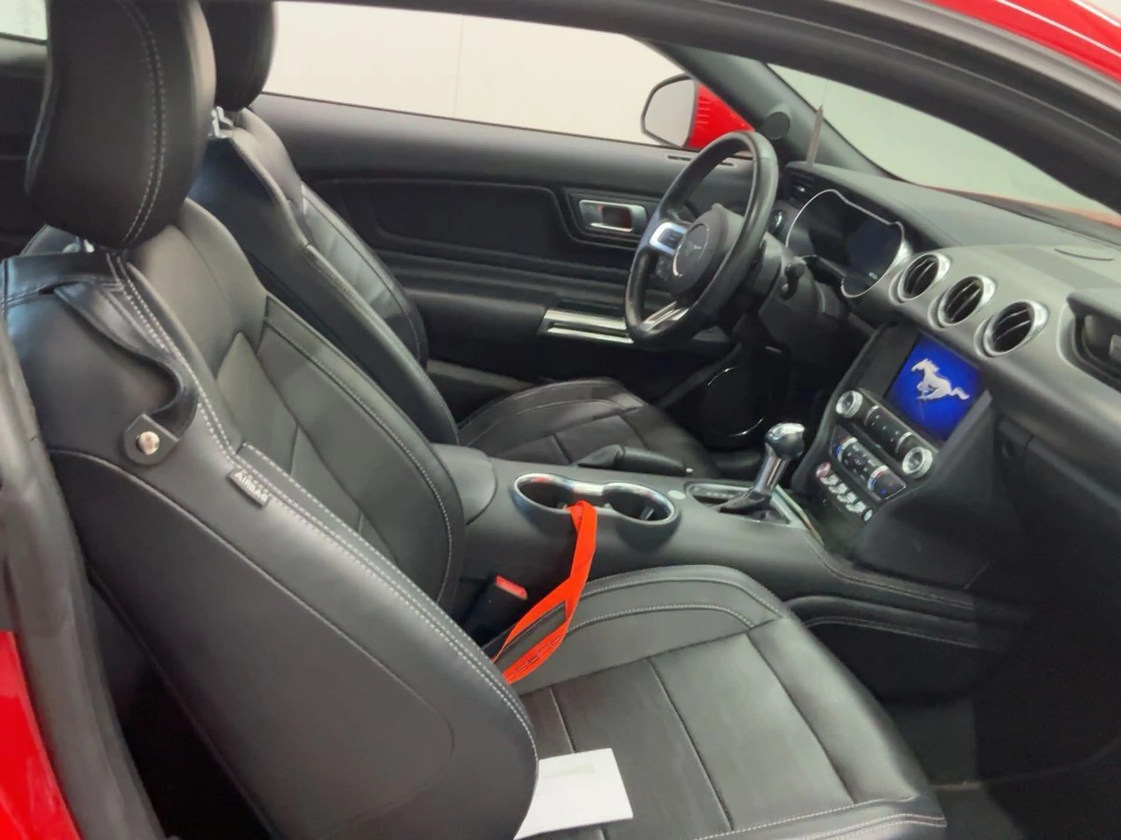 Ford Mustang GT FASTBACK+UNFALLFREI+V8+MAGNERIDE+SHZ+GARANTIE — photo 9
