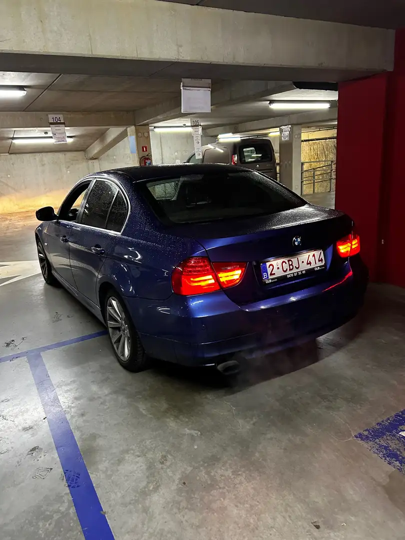 BMW 116 116i Bleu - 1
