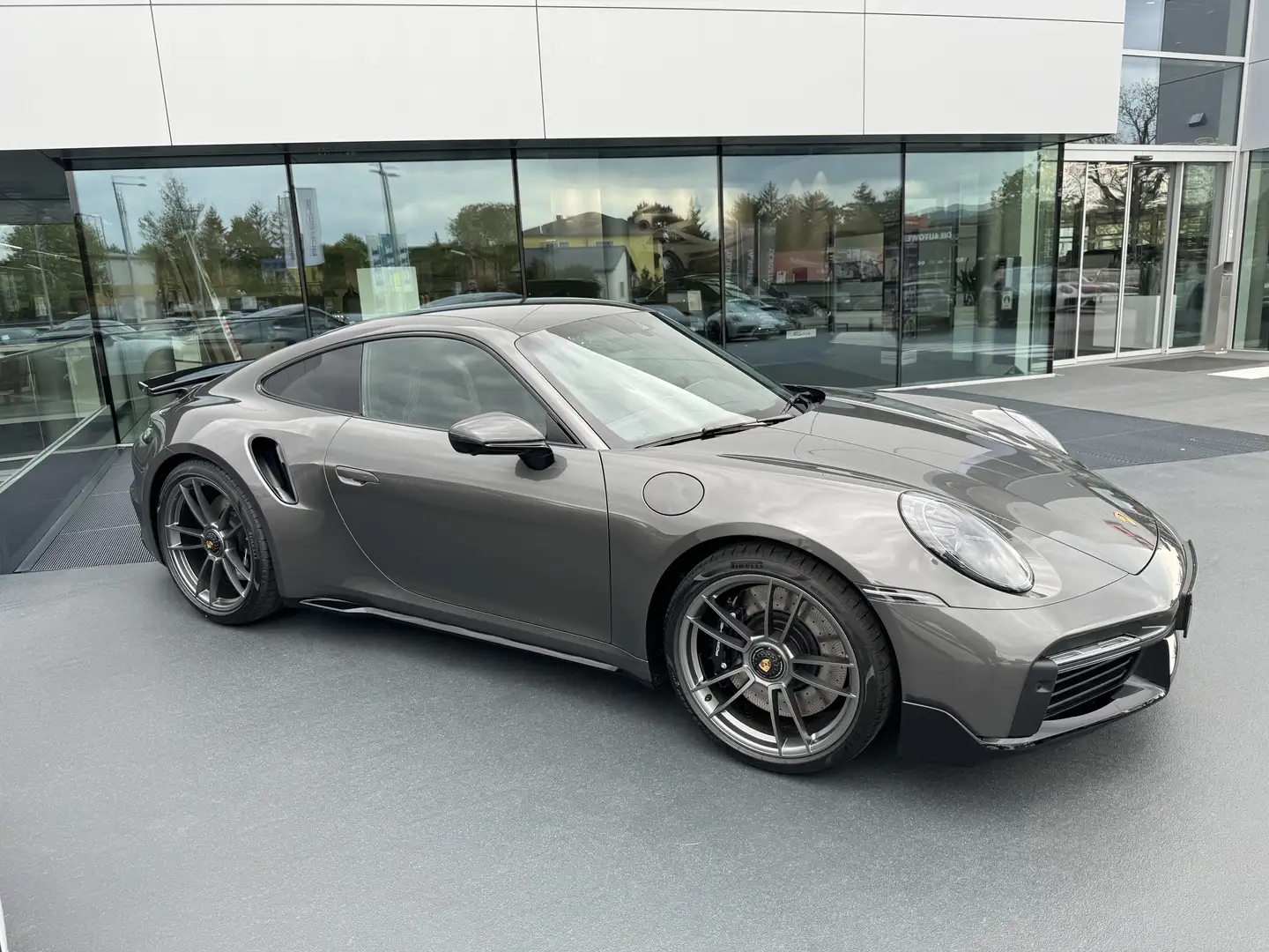 Porsche 992 911 Turbo Coupe PDK - 1