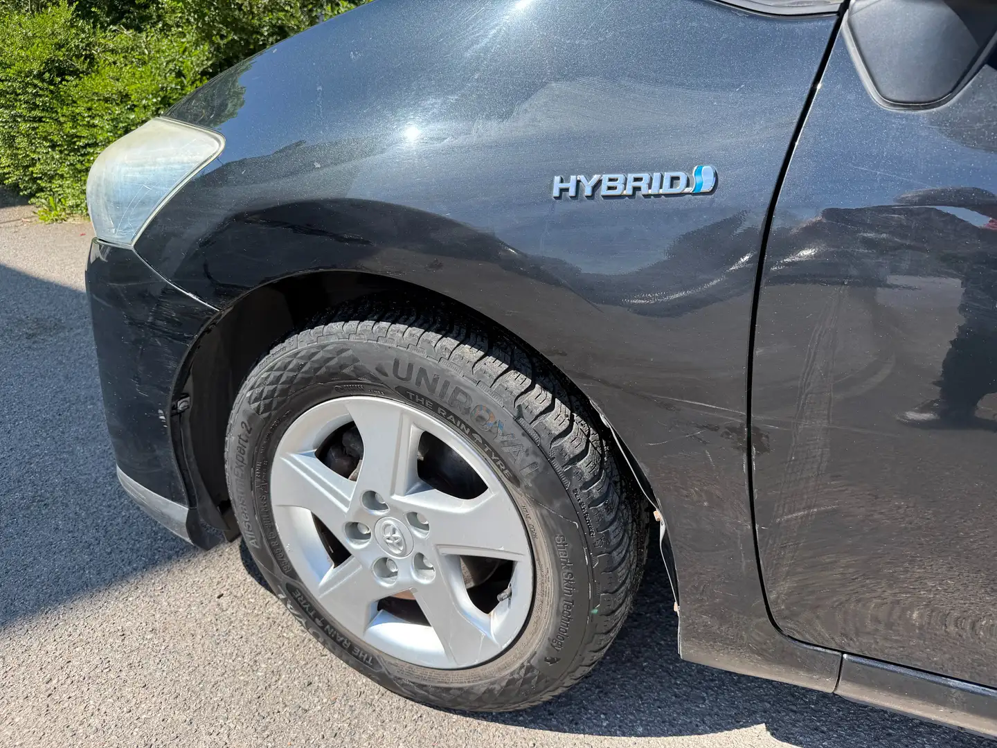 Toyota Auris 1.8i HYBRID+AIRCO+JANTES+EURO 5 Noir - 2