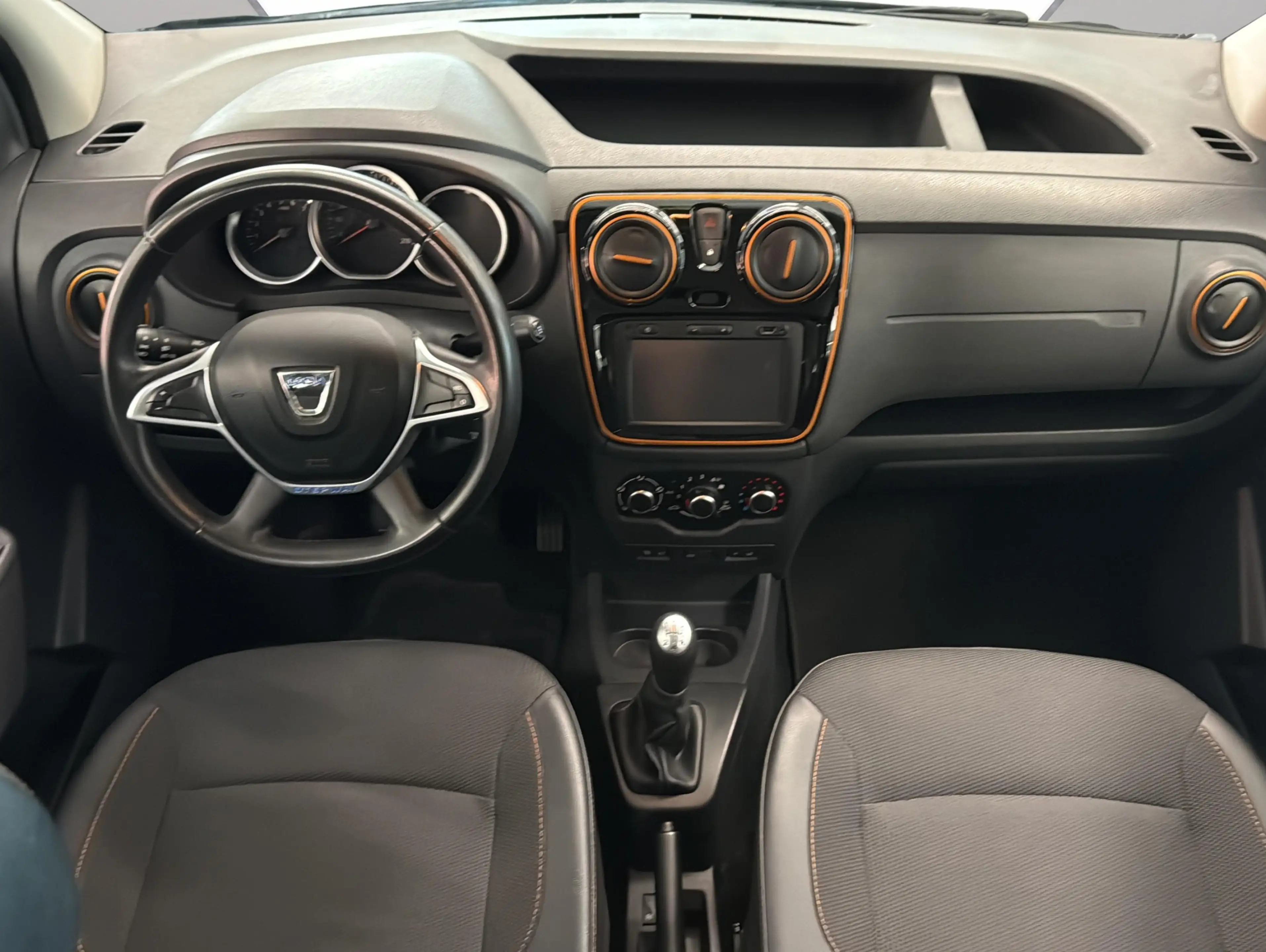 Dacia Dokker 1.2 Stepway Celebration|Klima|Navi|Kamera — photo 9