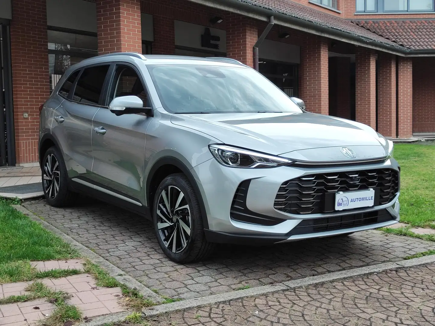 MG ZS 1.5 hybrid+ Luxury auto Argent - 2