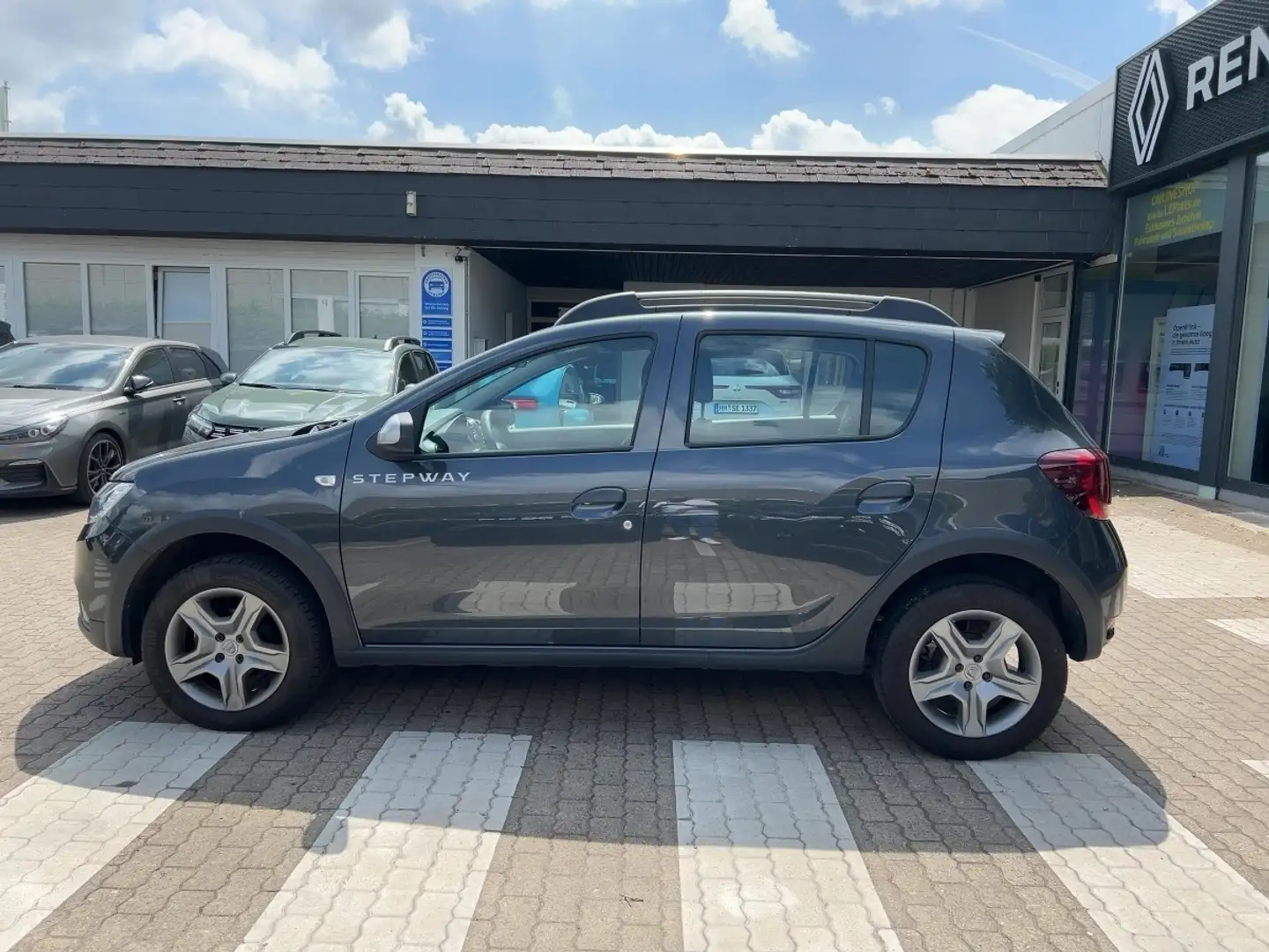 Dacia Sandero Stepway Prestige TCe90 Klima,Navi,Isofix Gris - 2