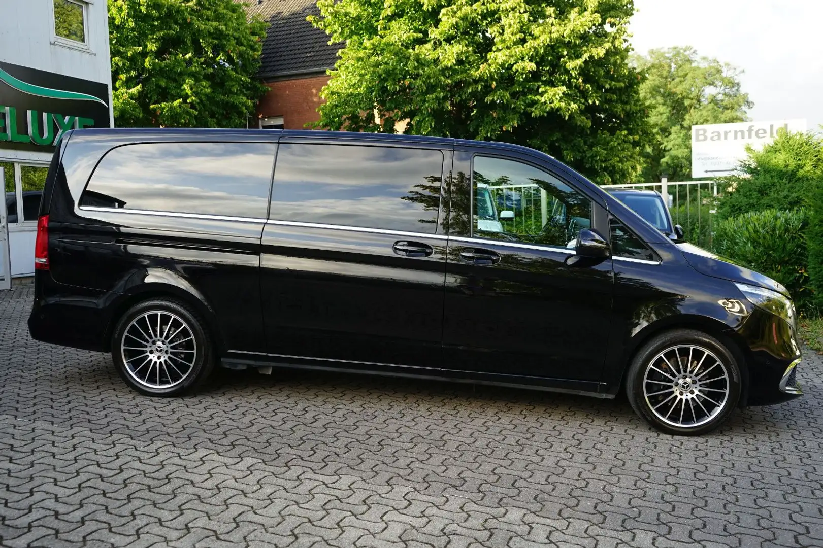 Mercedes-Benz V 250 EXTRALANG*AVANTGARDE*8SITZ*E-TÜR*AIRMATIC* Zwart - 2