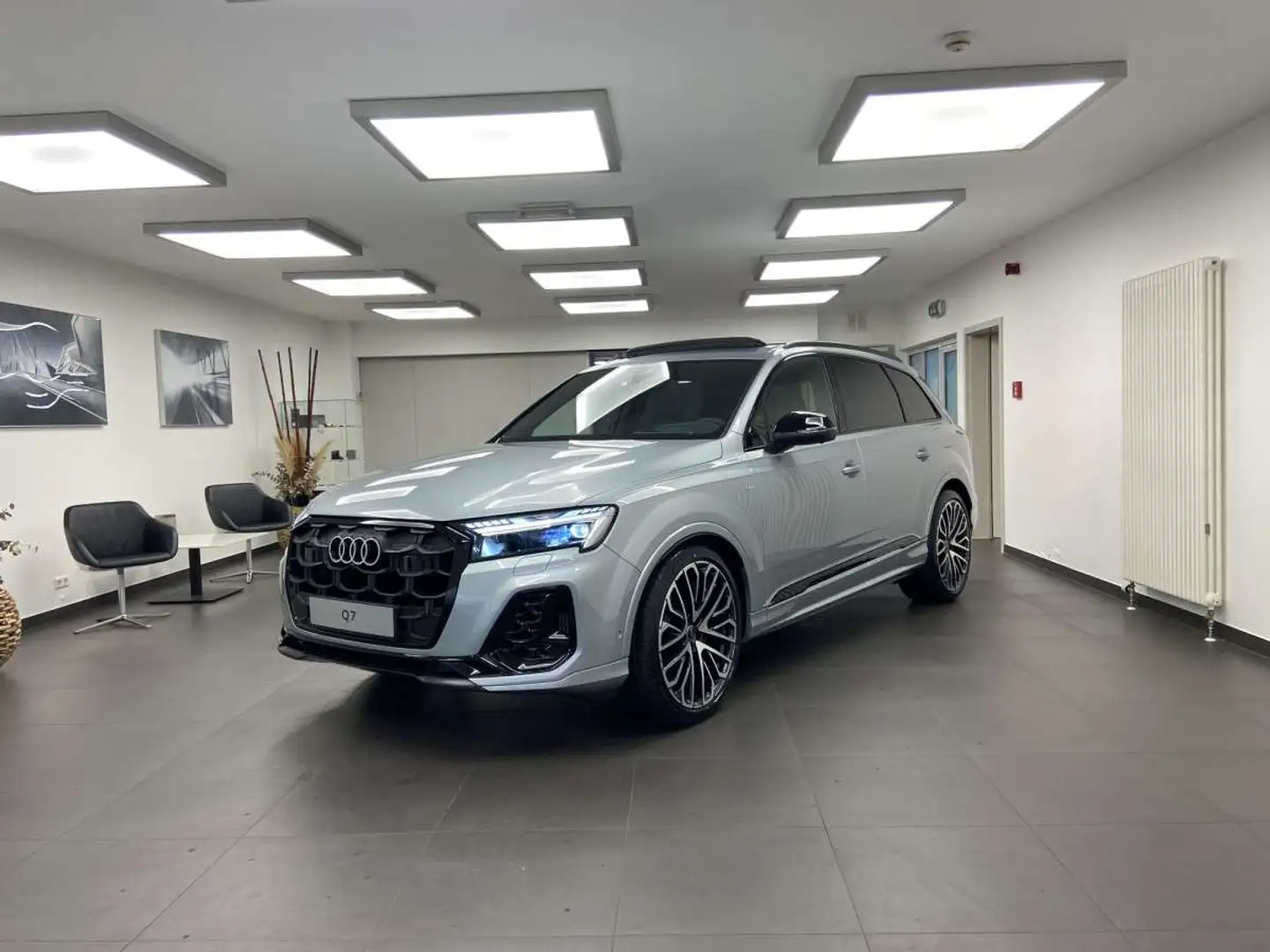Audi Q7 SUV S line TFSIe quattro 490CV / 360 kW Tiptronic Zilver - 1