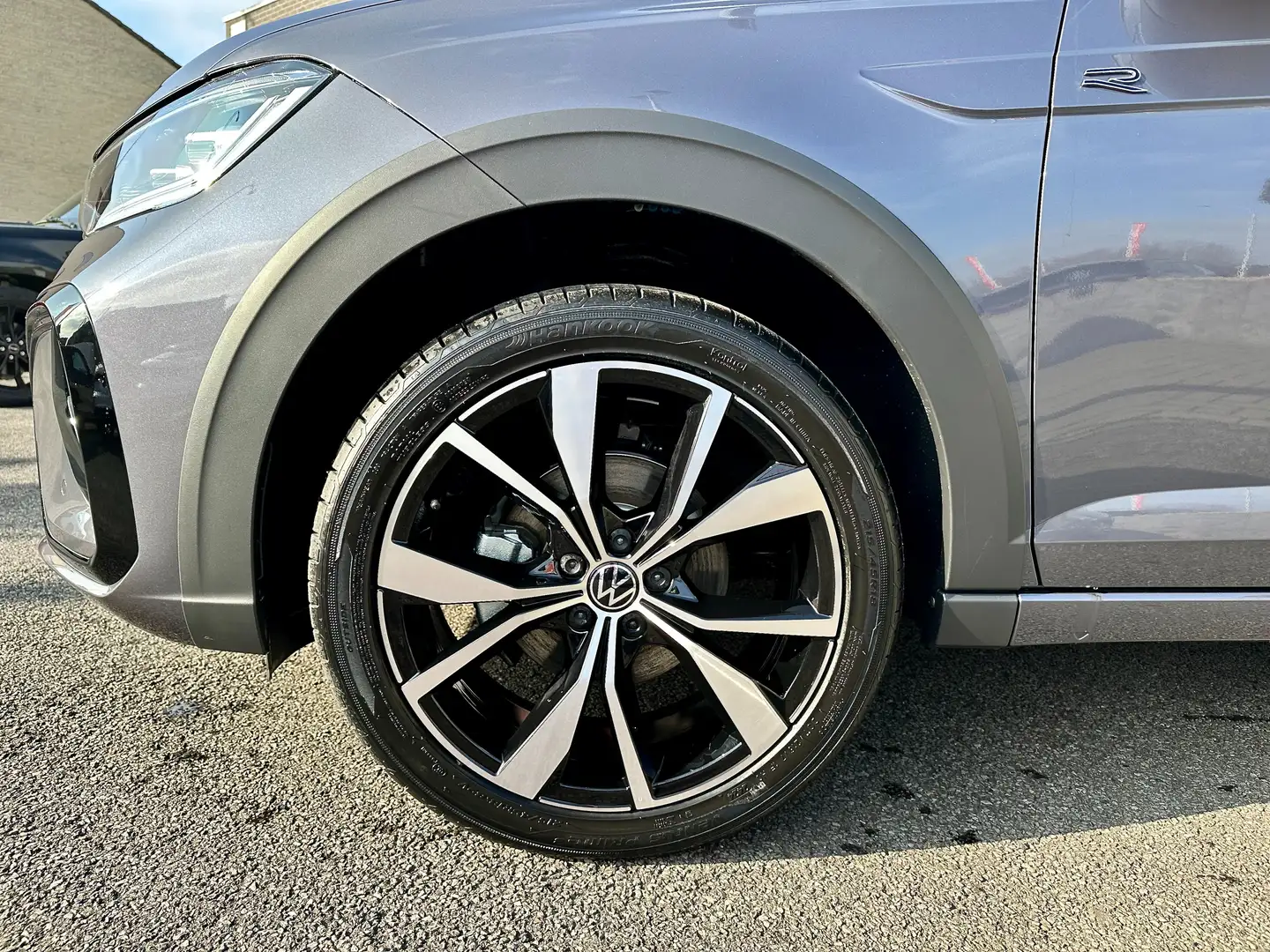 Volkswagen Taigo 1.0 TSI R-Line Business DSG Limited NIEUW 0 km !! Grijs - 2