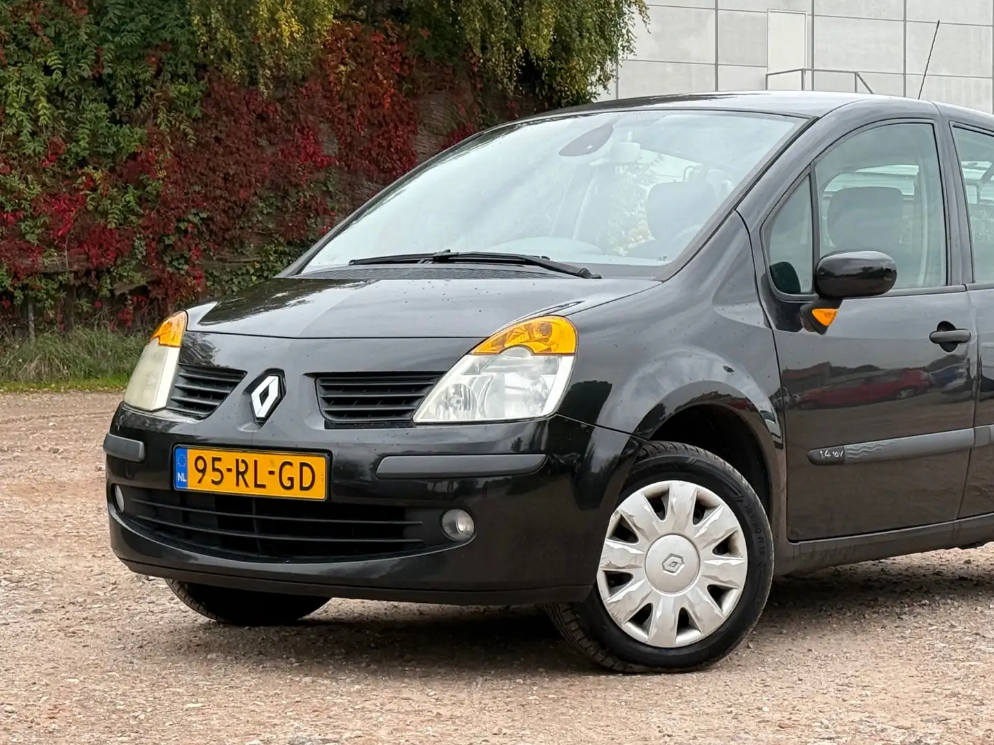 Renault Modus 1.4-16V Tech Line/ ELECKTRA PAKKET Zwart - 2