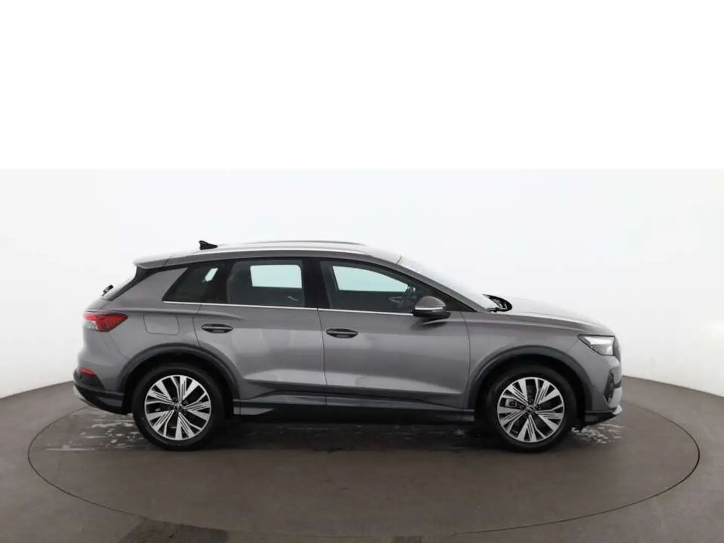 Audi Q4 e-tron Q4 40 e-tron 82kWh Aut LED RADAR NAVI R-CAM TEMP Grau - 2