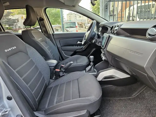 Dacia Duster view 10